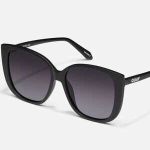 Quay Ever After Matte Black Frame / Smoke Polarized Lens